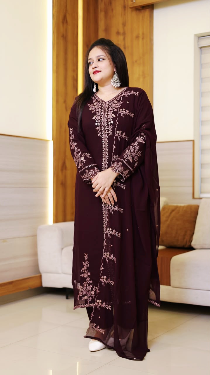 Stylish Embroidered Georgette Salwar Set