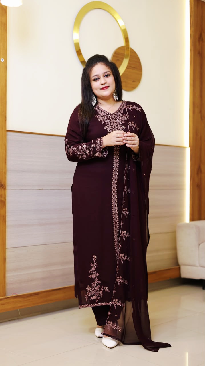 Stylish Embroidered Georgette Salwar Set Design 2