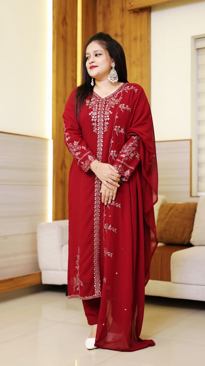 Stylish Embroidered Georgette Salwar Set Design 4