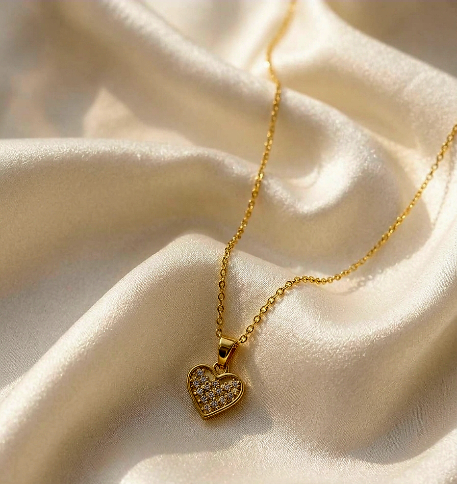 ​Glittering Heart Solitaire Chain
