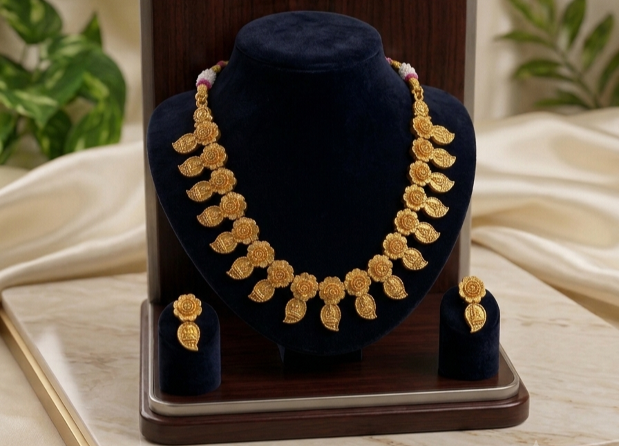 Temple Floral Necklace Set