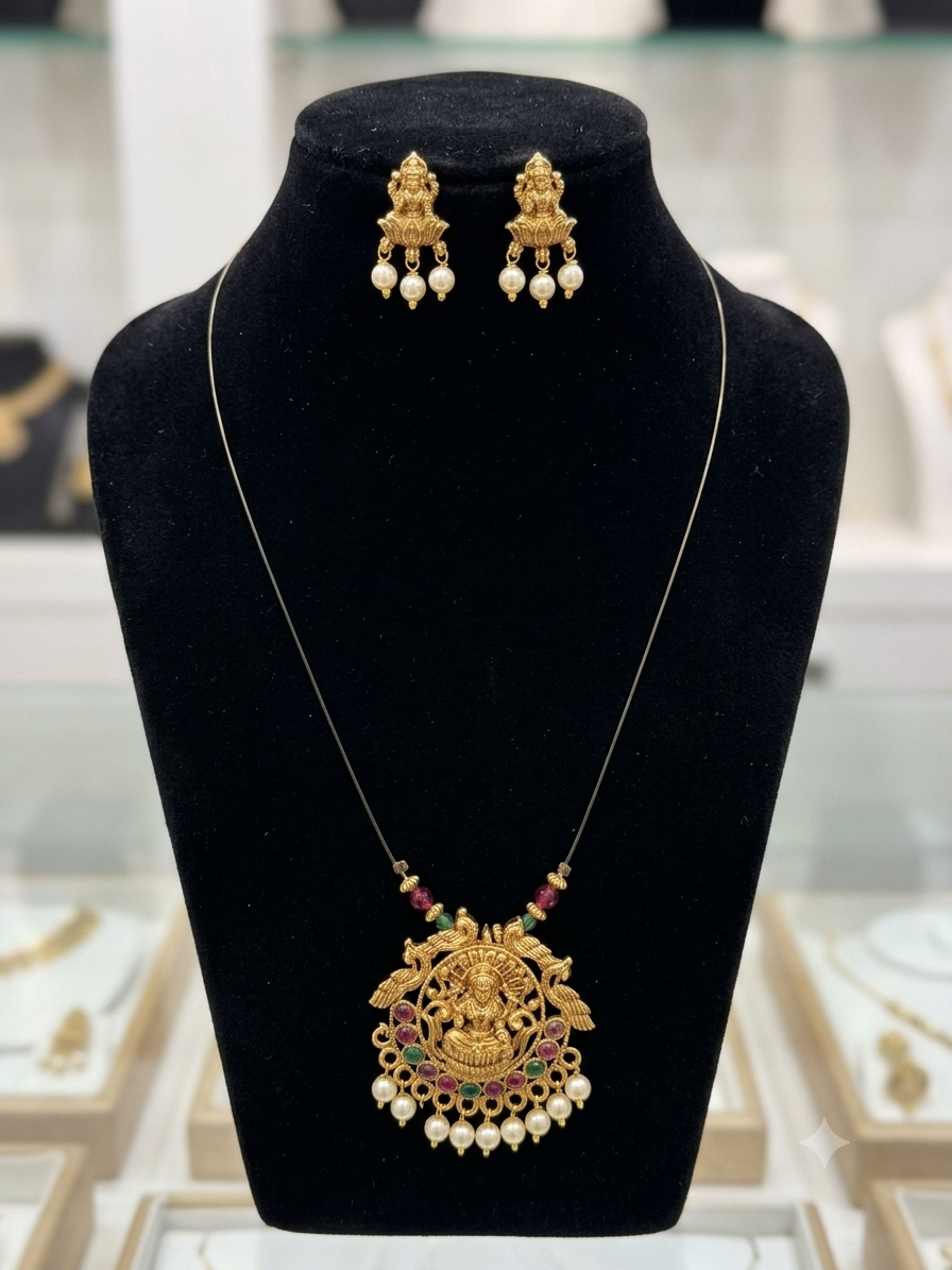 Antique Temple Jewelry Set with Invisible Chain