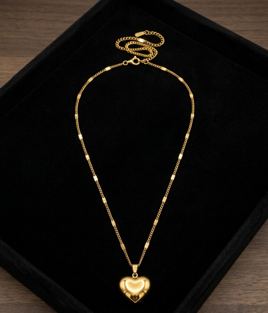 Elegant Gold Heart Pendant Necklace